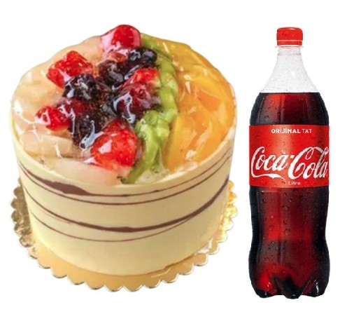4 ile 6 kişilik karışık mevsim meyveli yaş pasta 1 lt cola taze günlük üretim.